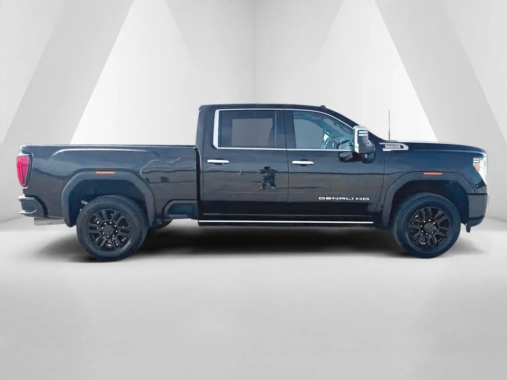 Used 2022 GMC Sierra 3500 Denali w/ Denali Black Diamond Edition image 7