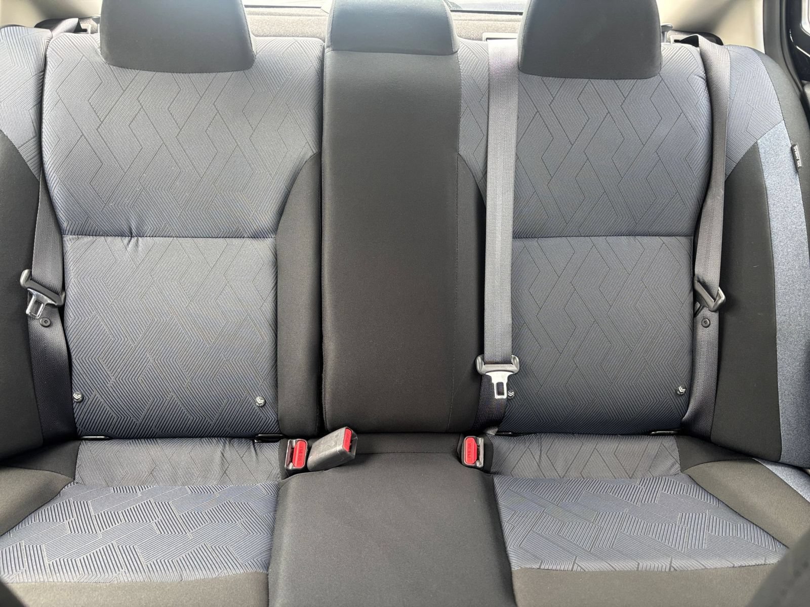 Used 2025 Nissan Versa SV FWD image 36