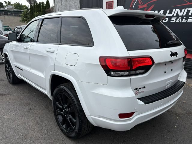 Used 2019 Jeep Grand Cherokee Altitude AWD/4WD image 4