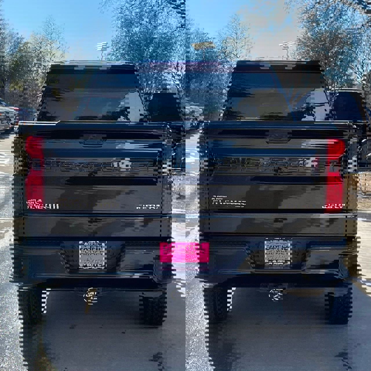 Used 2023 Chevrolet Silverado 1500 Custom image 5