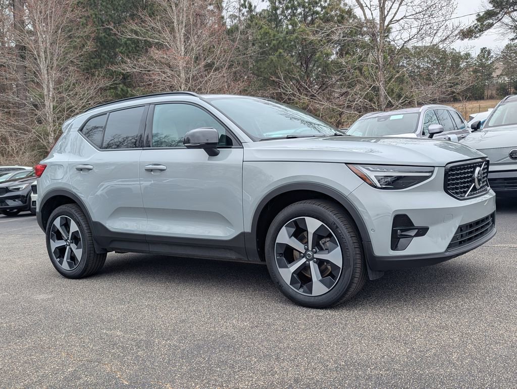 Certified 2026 Volvo XC40 B5 Plus w/ Protection Package Premier AWD/4WD image 8