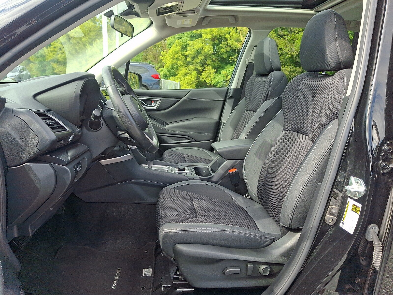 Certified 2023 Subaru Forester Premium AWD/4WD image 13
