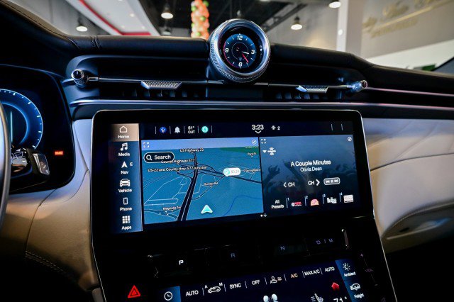 Used 2023 Maserati Grecale Modena image 35