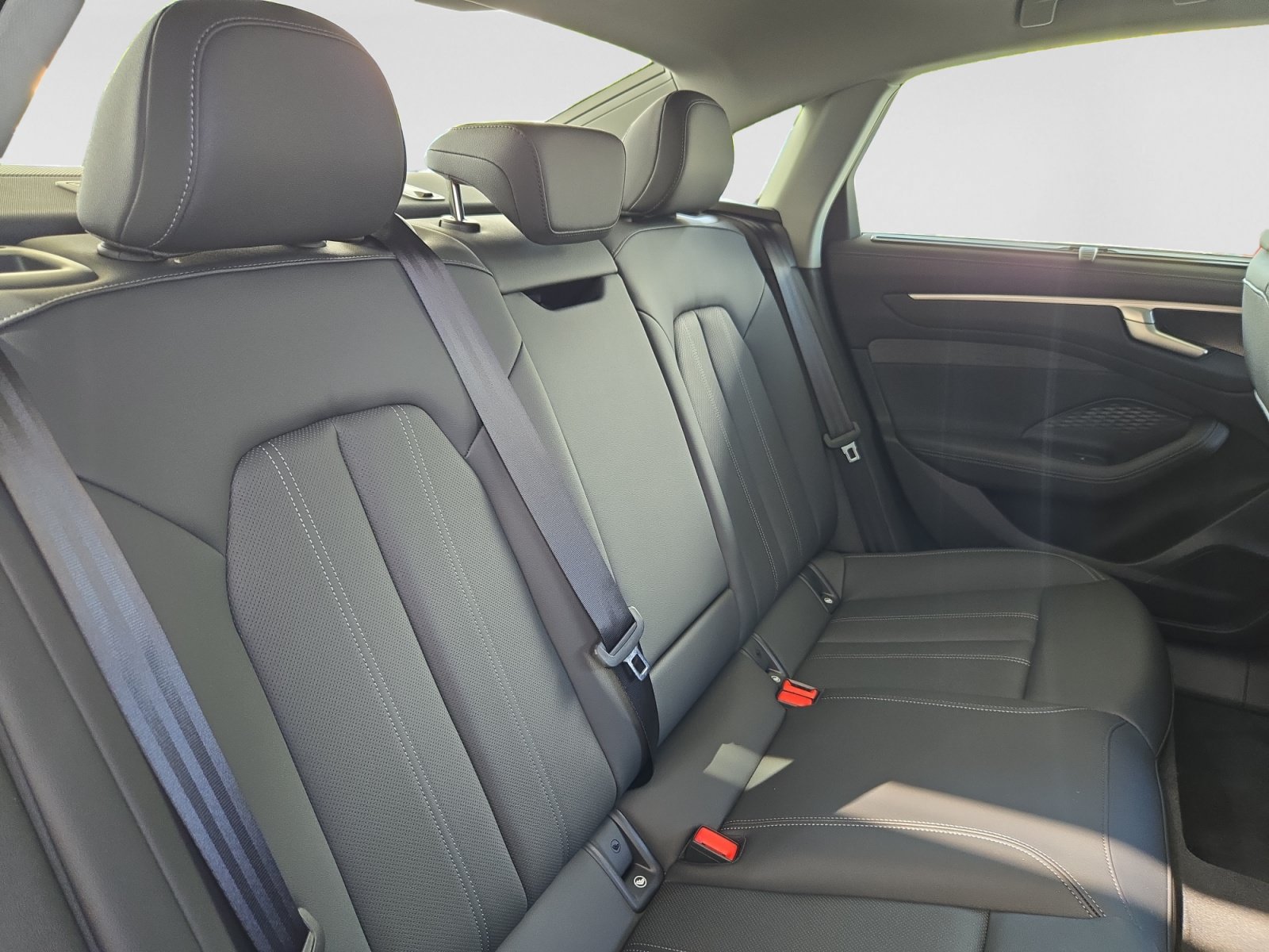 New 2026 Audi A6 Premium Plus AWD/4WD image 17