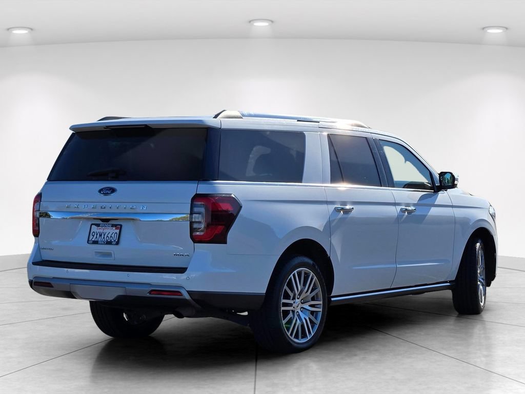 Used 2024 Ford Expedition Max Limited AWD/4WD image 4