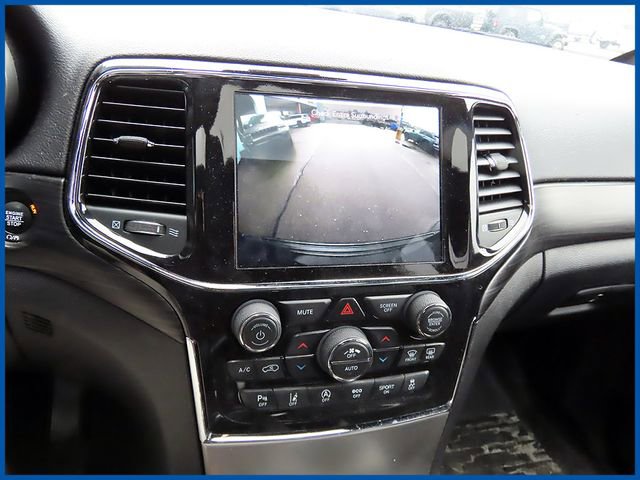 Certified 2021 Jeep Grand Cherokee Laredo X image 17