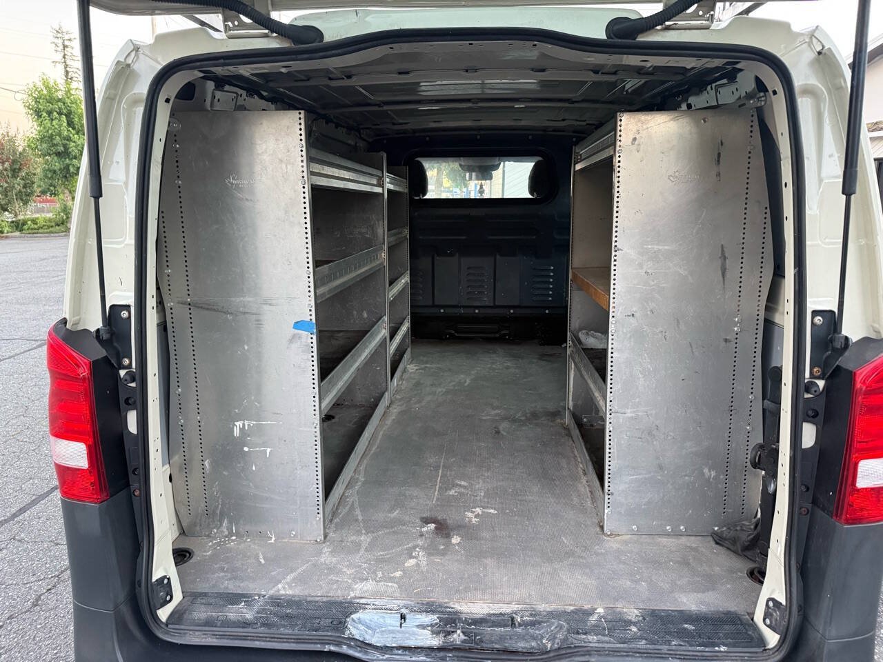 Used 2019 Mercedes-Benz Metris image 9