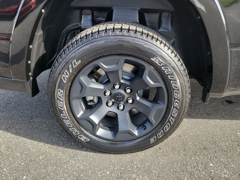 New 2026 RAM 1500 4x4 Crew Cab image 5