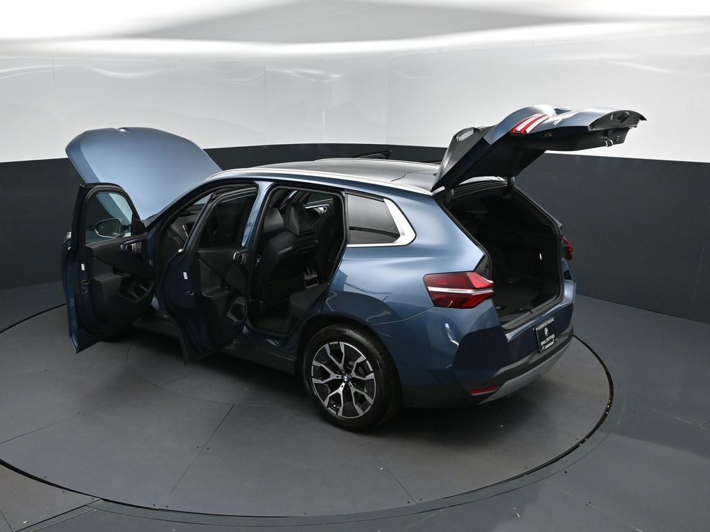 Certified 2026 BMW X3 xDrive30i w/ Premium Package AWD/4WD image 2