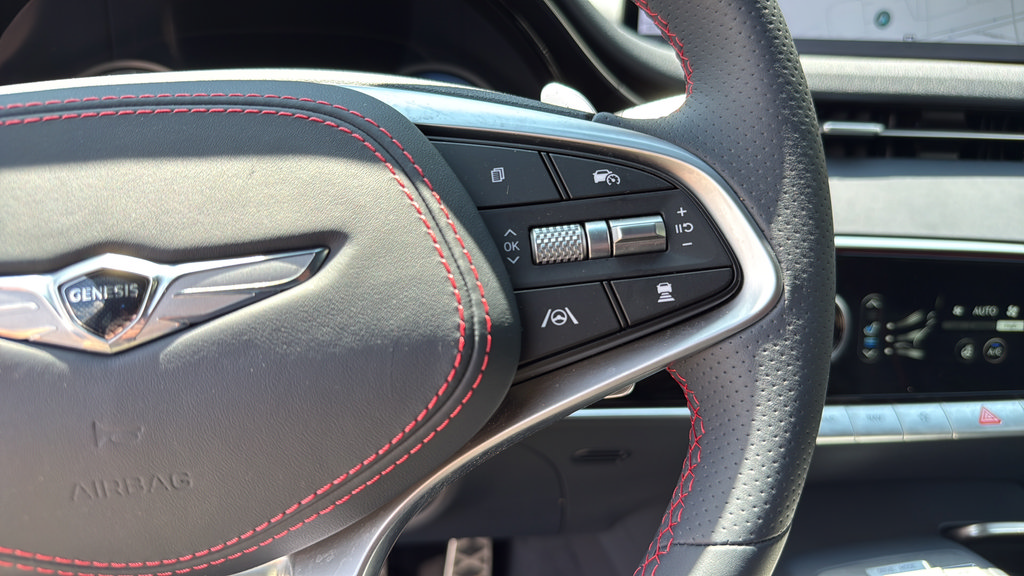 Used 2025 Genesis GV70 3.5T Sport AWD/4WD image 25