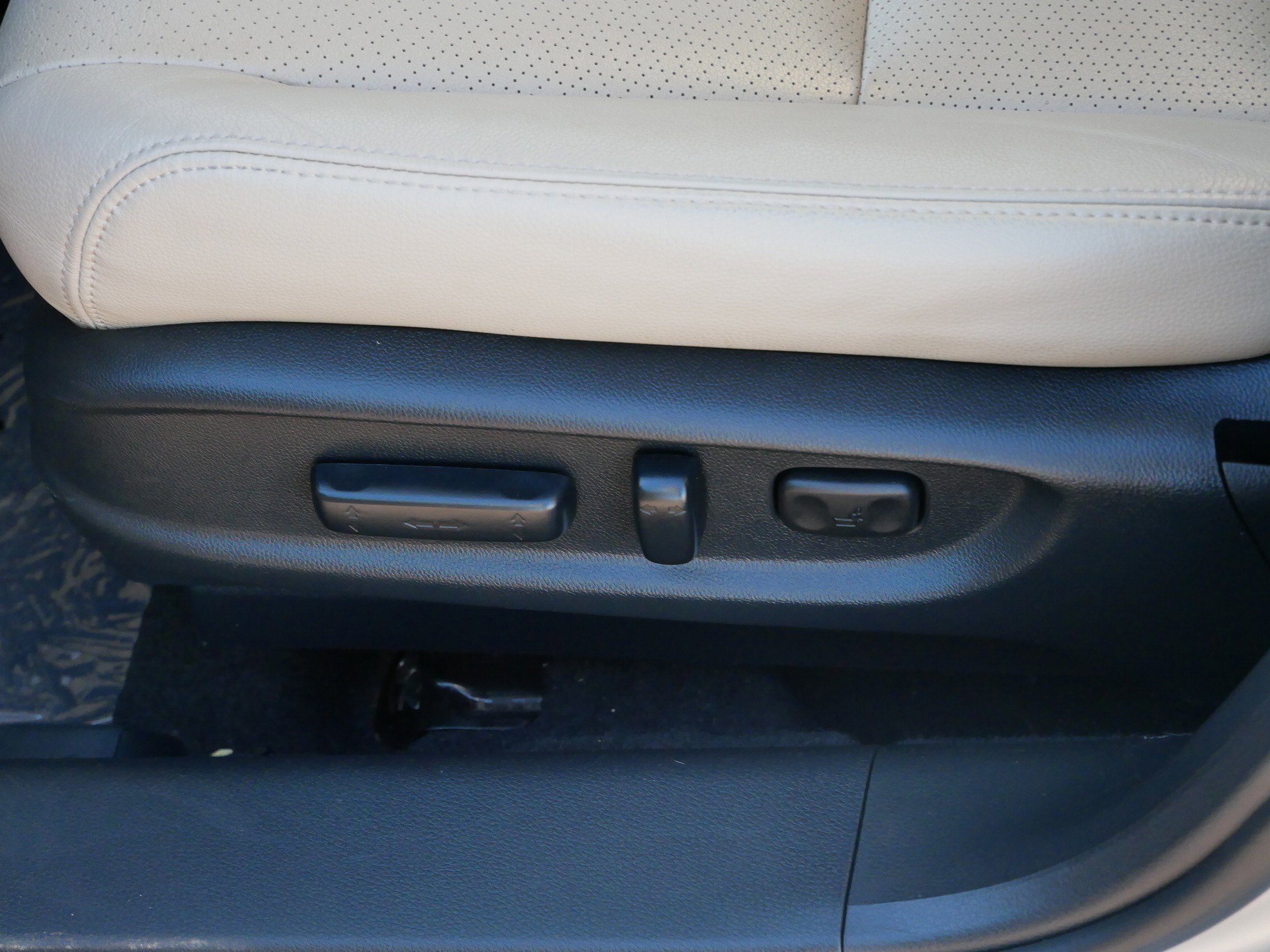 Used 2015 Honda Accord EX-L image 19