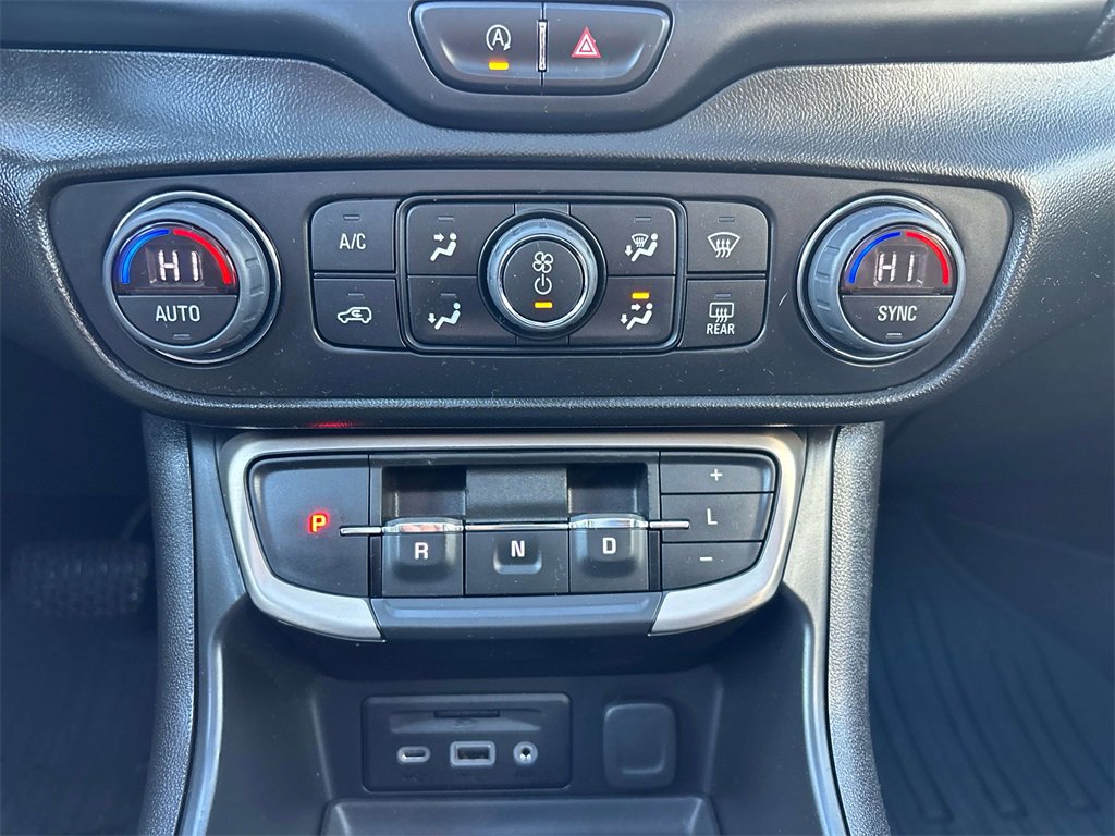 Used 2022 GMC Terrain Denali w/ LPO, Floor Liner Package image 24