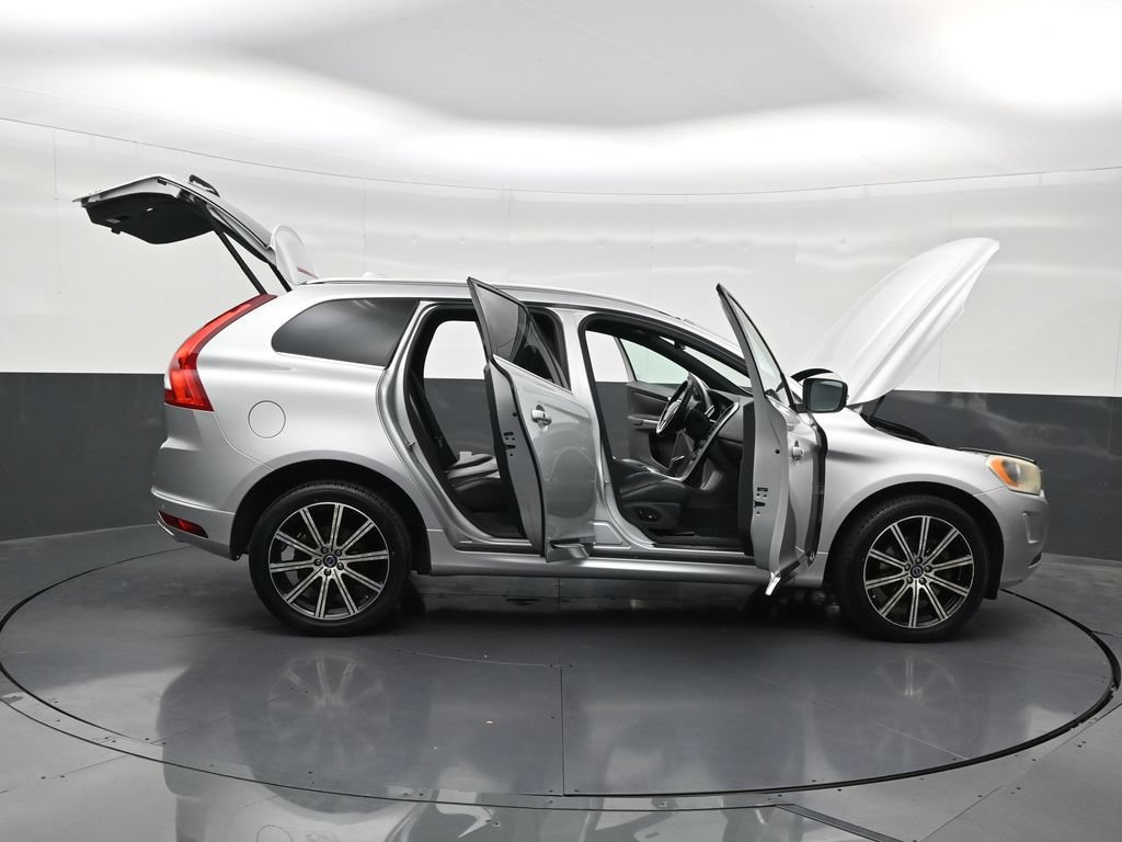 Used 2015 Volvo XC60 T6 Premier Plus AWD/4WD image 31