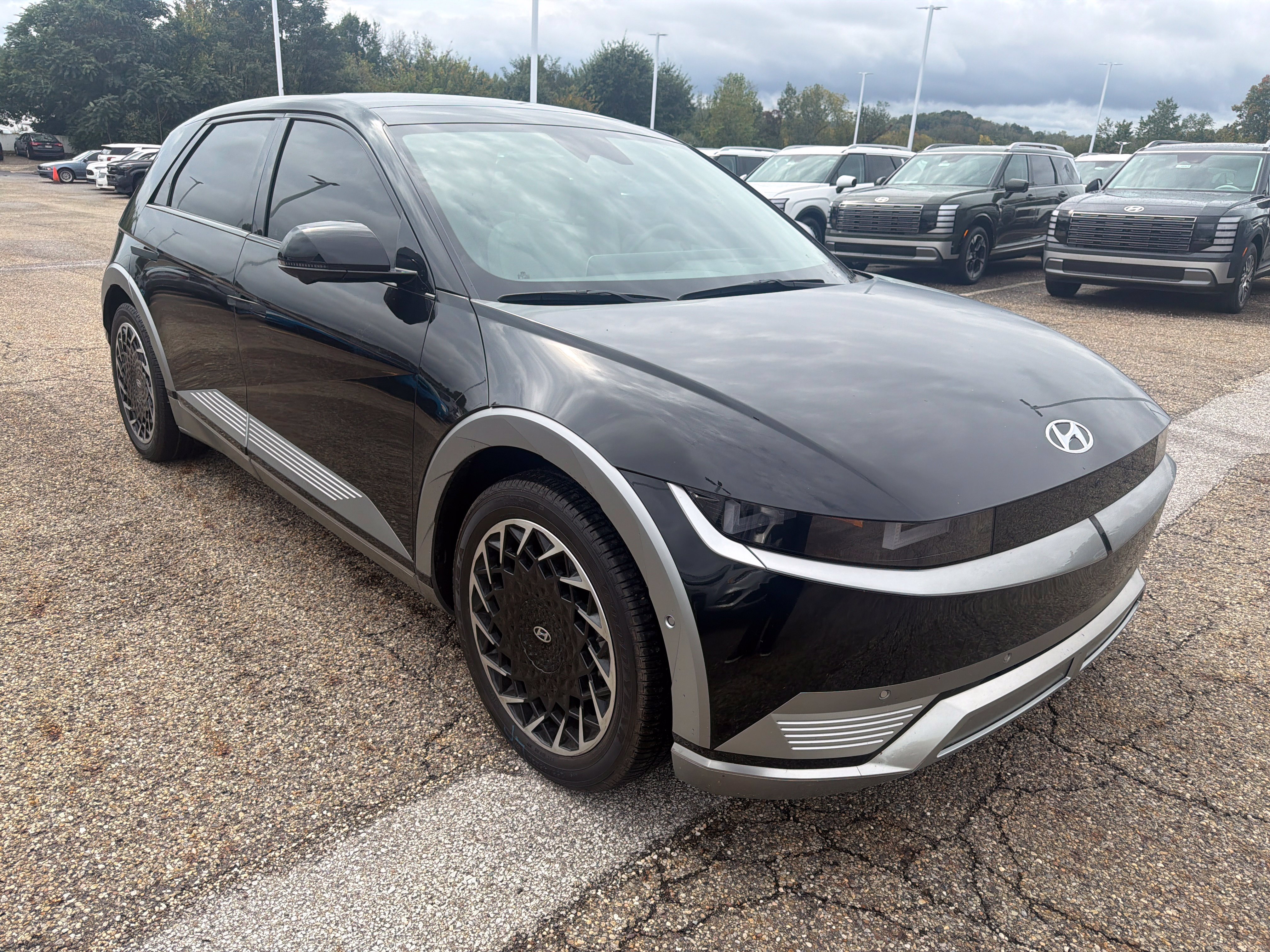 Certified 2023 Hyundai Ioniq 5 Limited AWD/4WD image 3