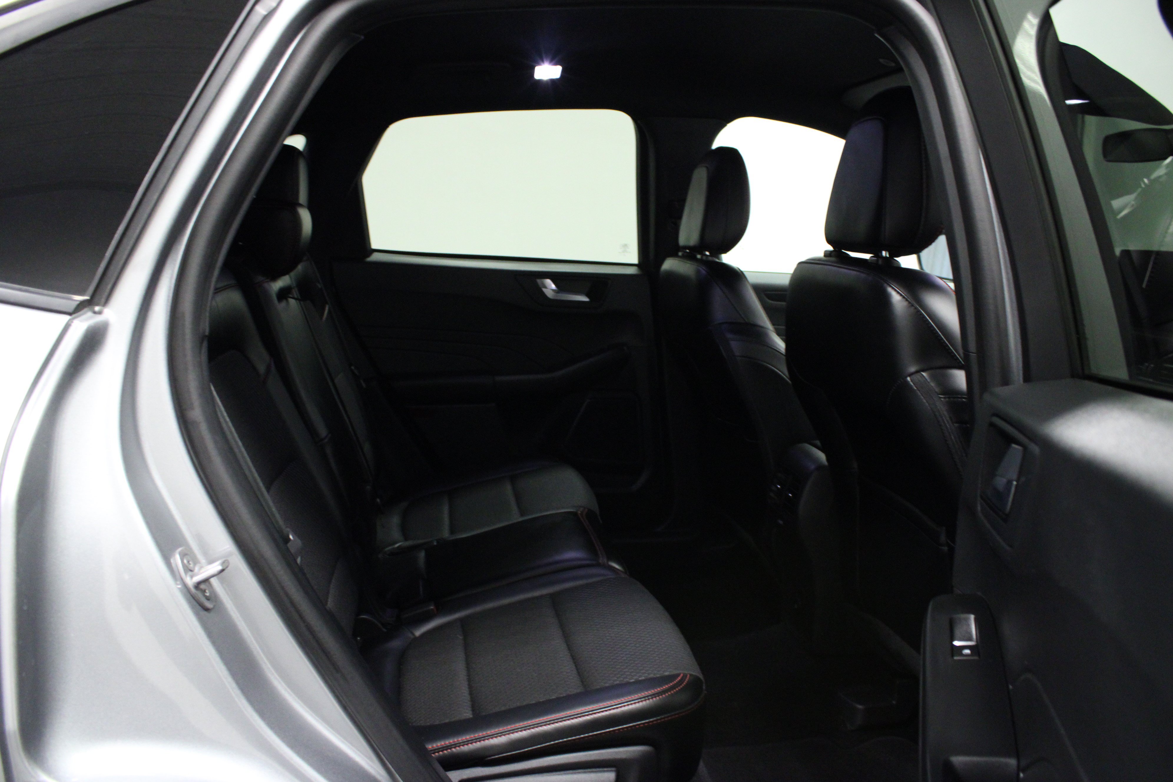 Used 2024 Ford Escape ST-Line w/ Tech Pack #1 FWD image 15