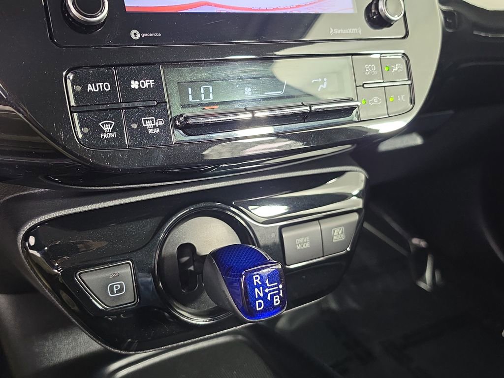 Used 2021 Toyota Prius LE FWD image 17