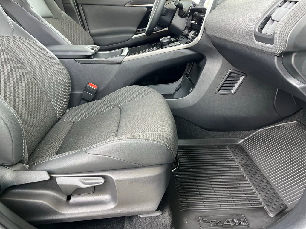 Used 2025 Toyota bZ4X FWD w/ Weather Package image 24
