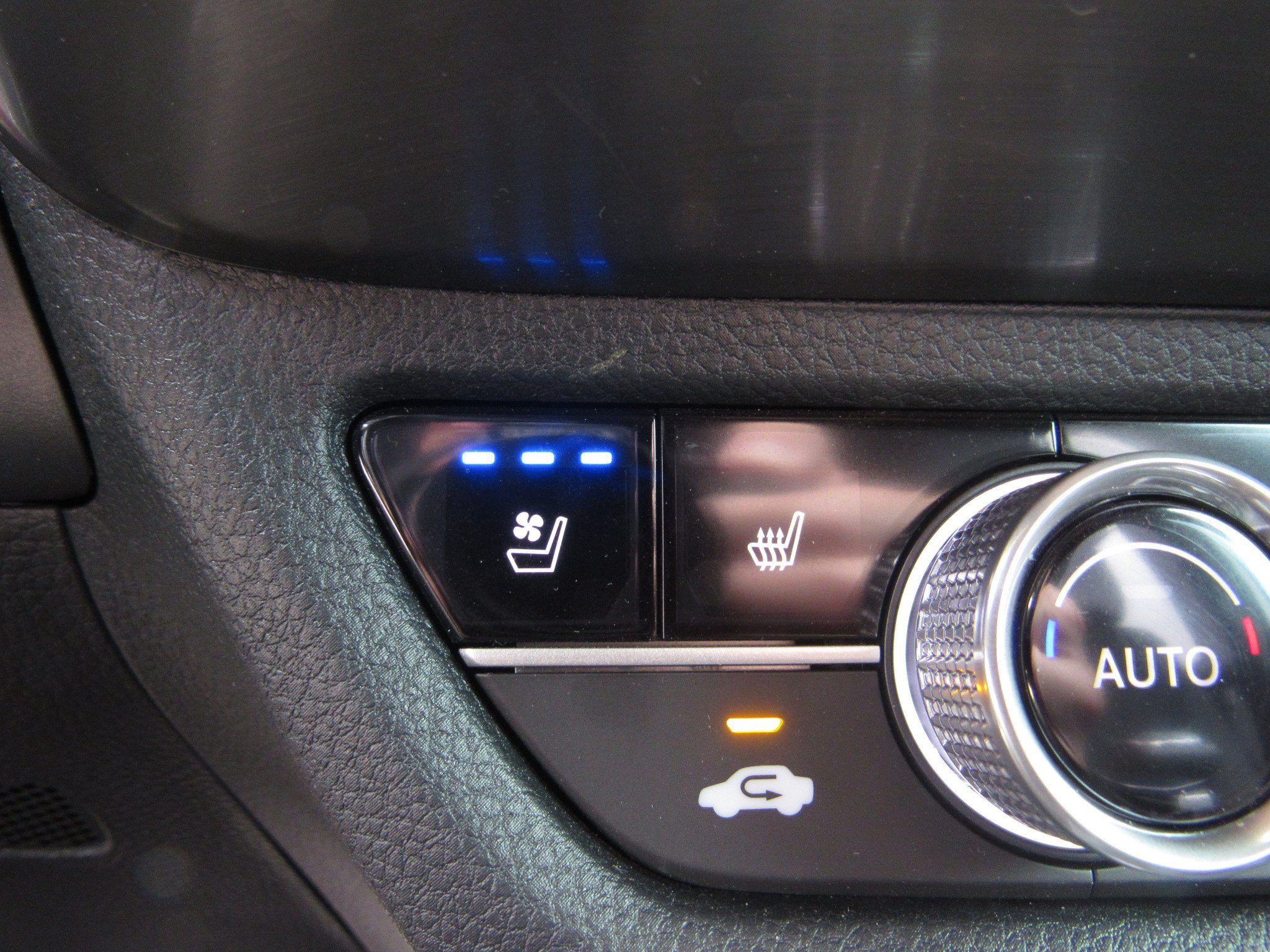 Certified 2025 Acura ADX A-Spec AWD/4WD image 23