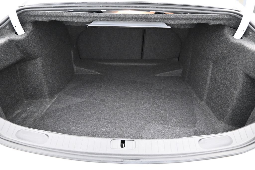 Used 2020 Chevrolet Impala LT FWD image 27