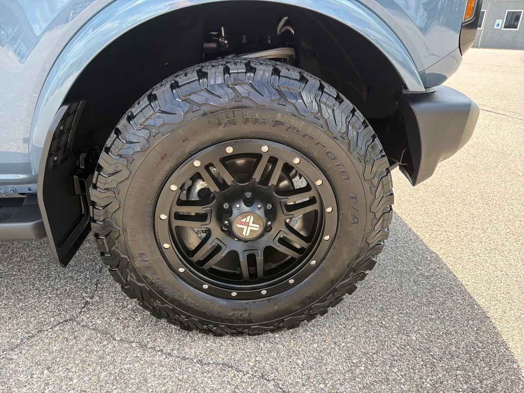 Used 2024 Ford Bronco Outer Banks AWD/4WD image 10