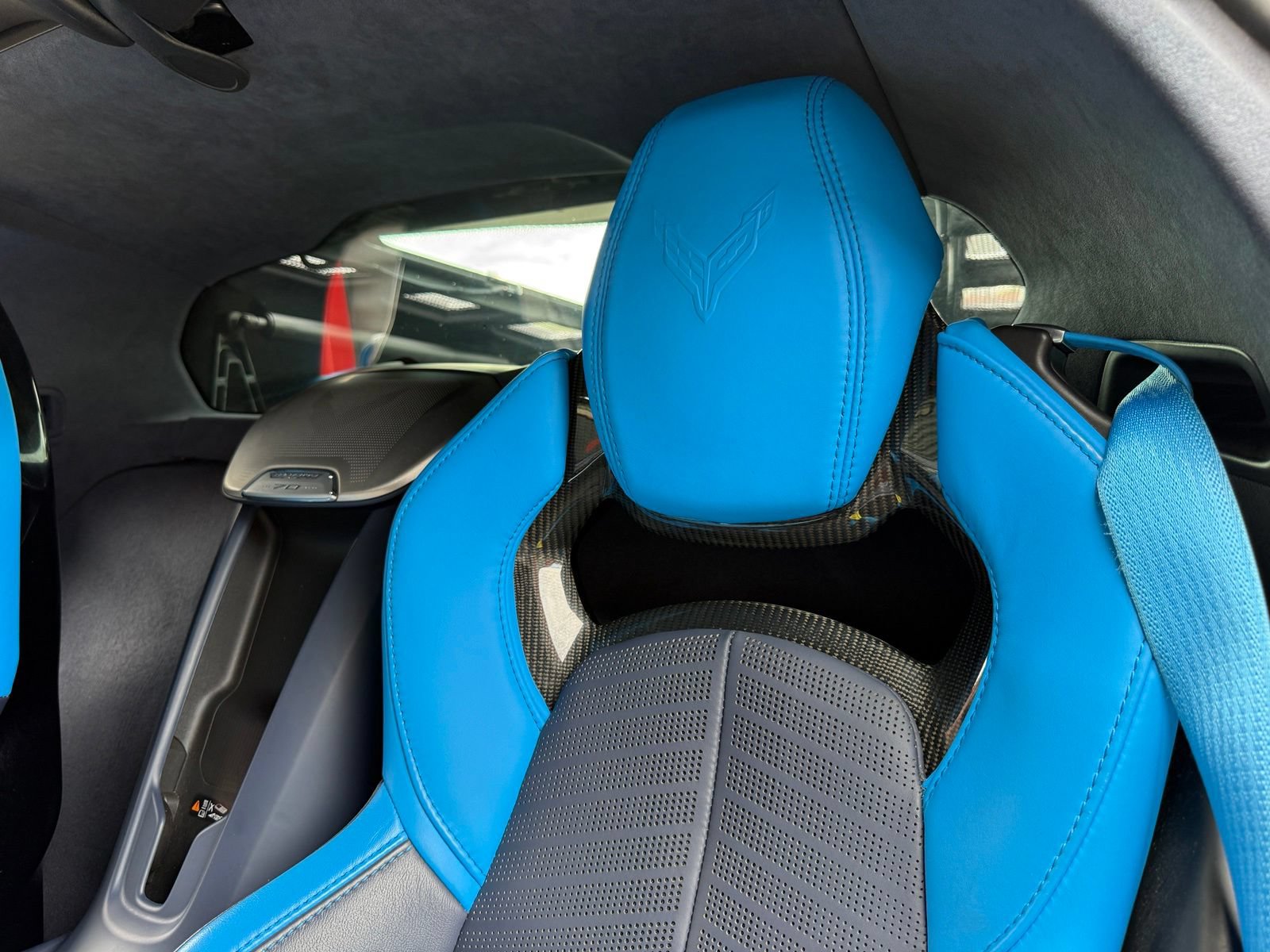 Used 2023 Chevrolet Corvette Z06 RWD image 25