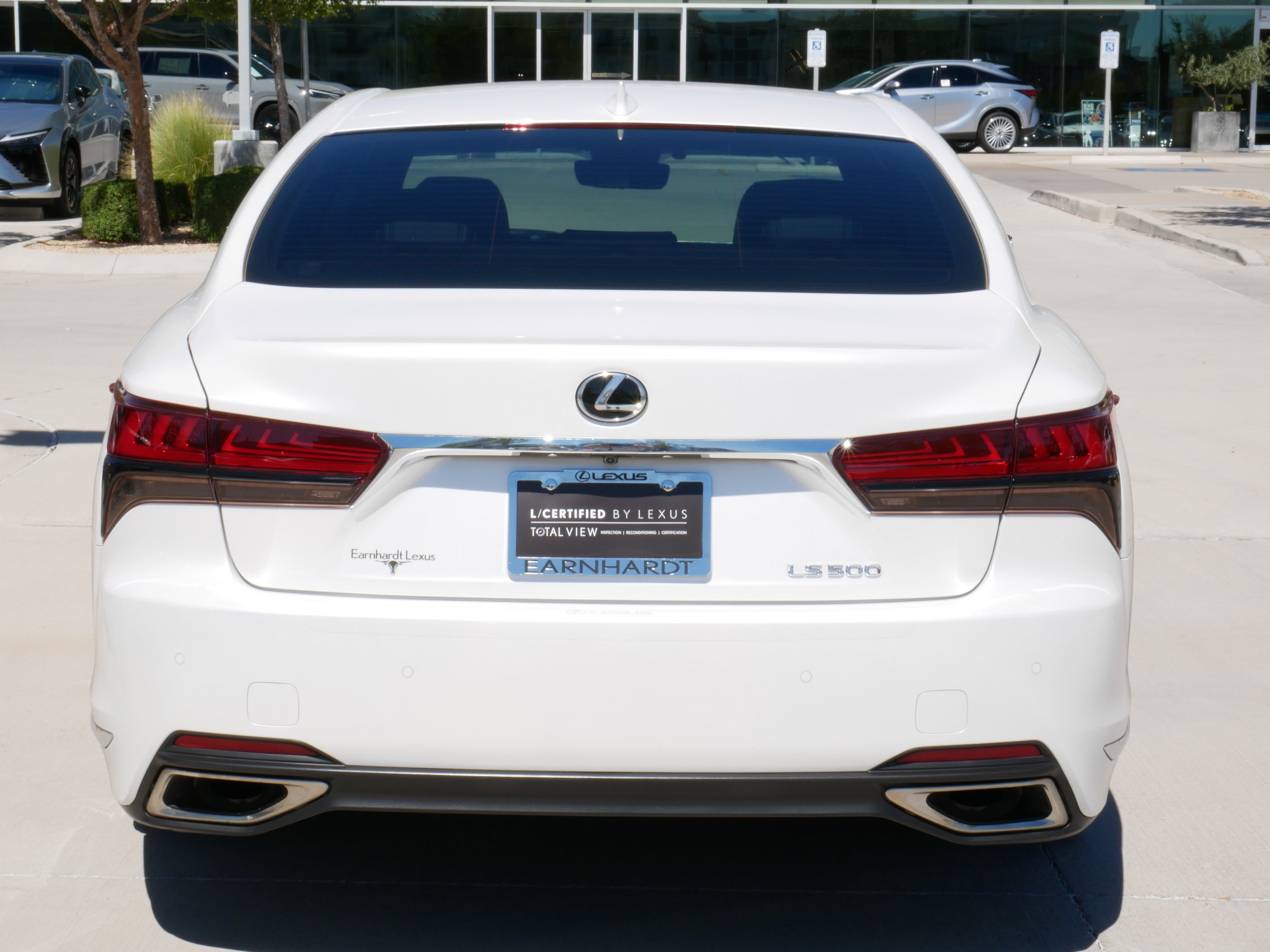 Used 2022 Lexus LS 500 w/ Accessory Package (Z1) RWD image 7
