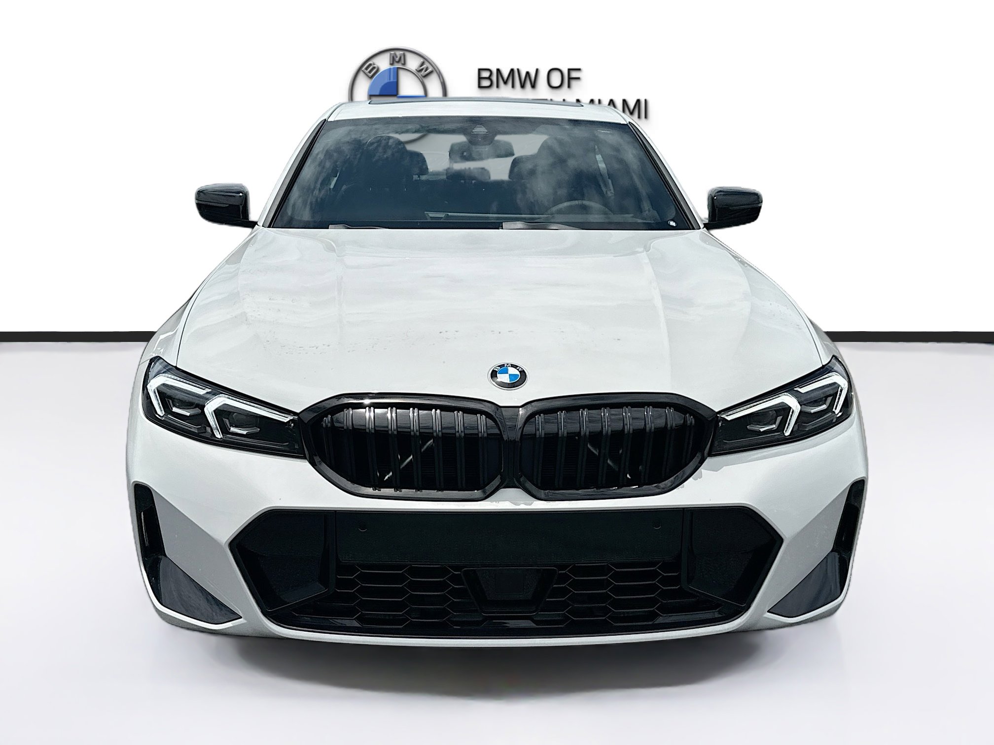 New 2026 BMW 330i Sedan w/ M Sport Package RWD image 2
