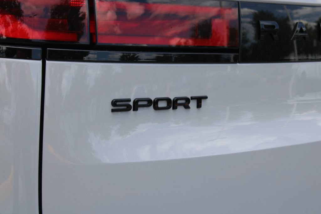 New 2026 Land Rover Range Rover Sport Dynamic SE AWD/4WD image 8