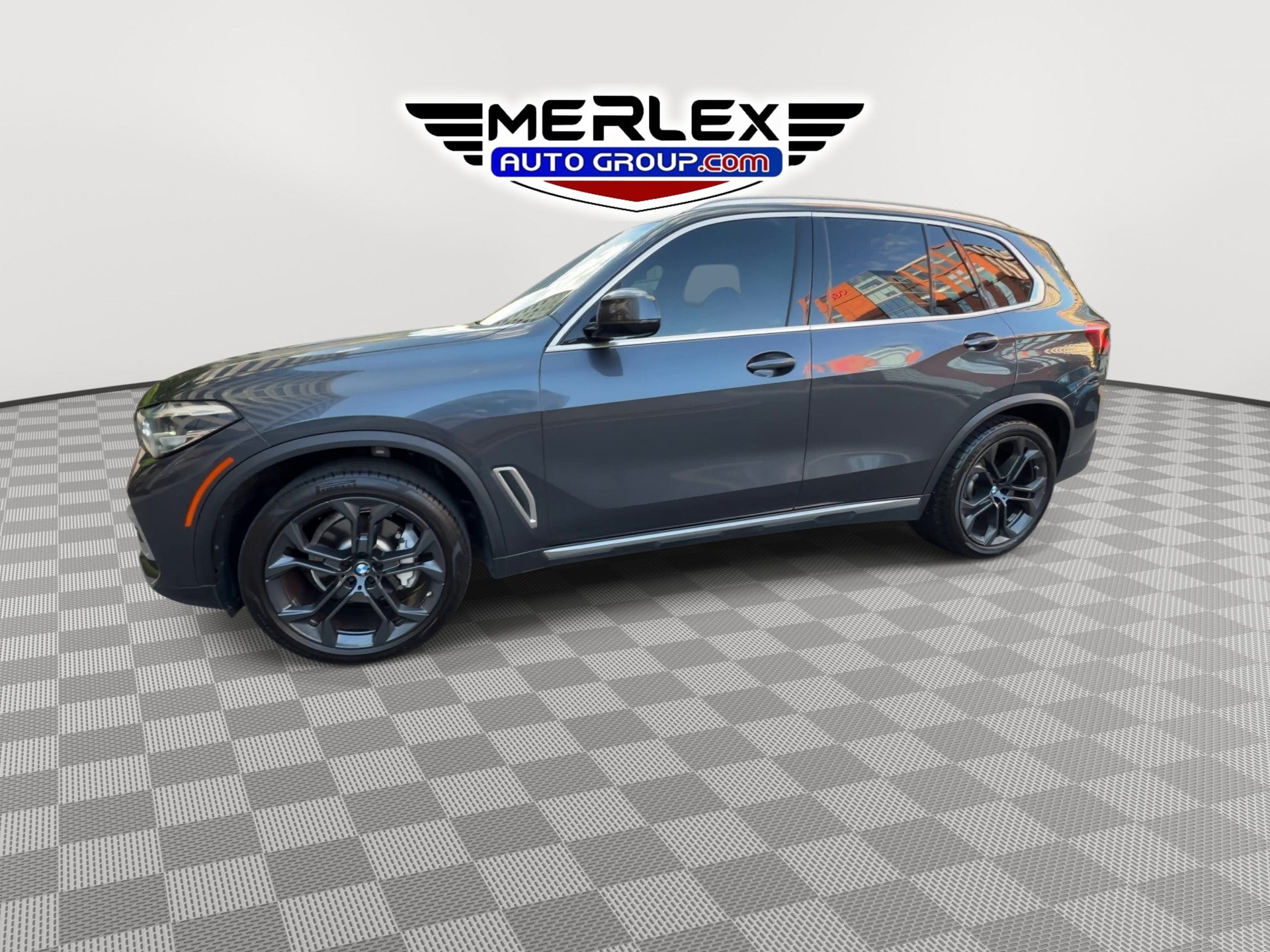 Used 2019 BMW X5 xDrive40i w/ Convenience Package AWD/4WD image 4