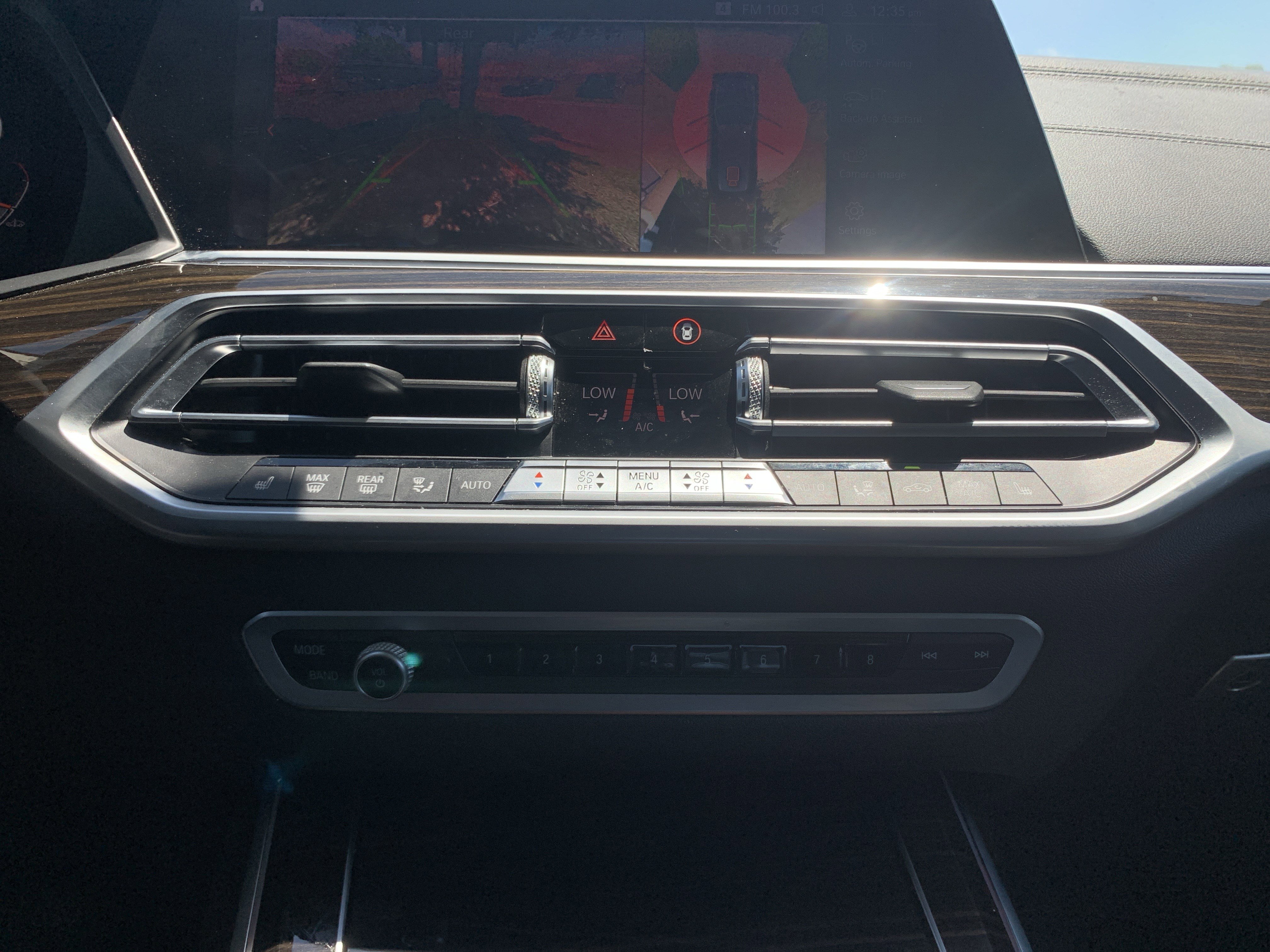 Used 2020 BMW X7 xDrive40i w/ Premium Package AWD/4WD image 29