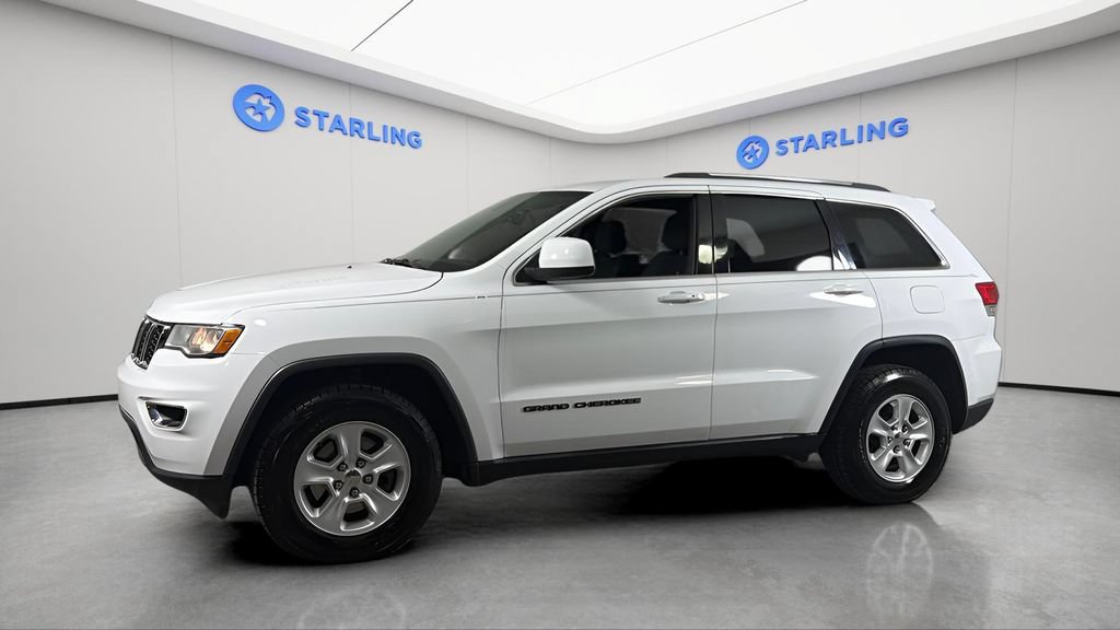 Used 2017 Jeep Grand Cherokee Laredo w/ Quick Order Package 2BE RWD image 3
