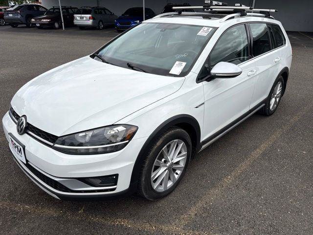 Used 2018 Volkswagen Golf Alltrack AWD/4WD image 1