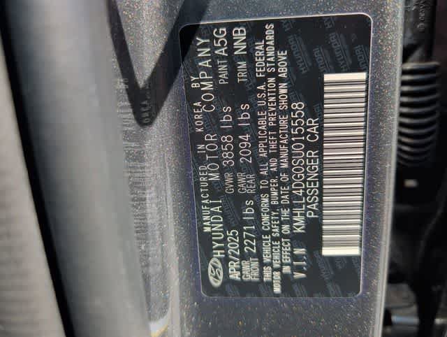 Used 2025 Hyundai Elantra SE FWD image 30