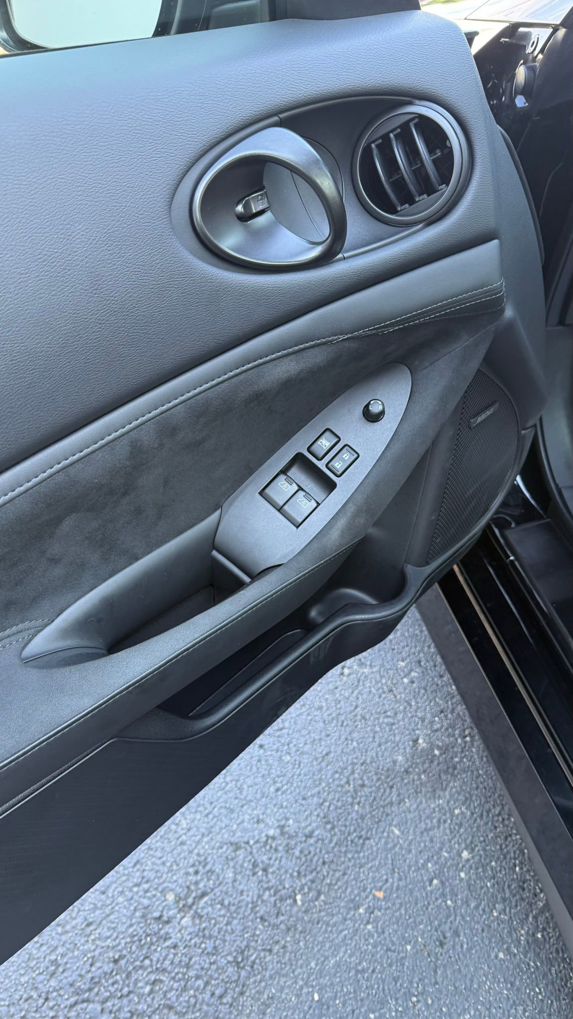 Used 2024 Nissan Z Performance w/ Floor Mat Package image 34