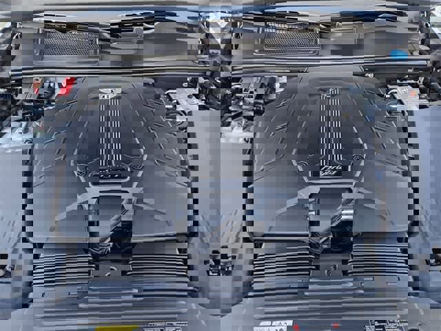 Used 2023 Bentley Bentayga Plug-In Hybrid image 10