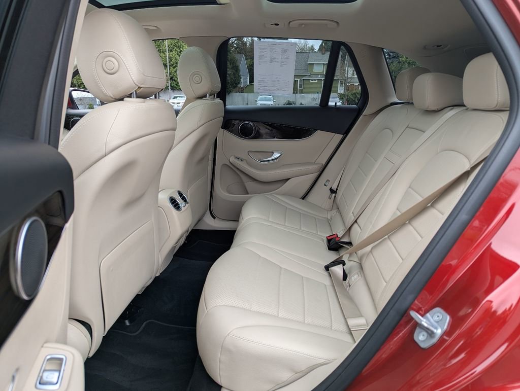 Used 2018 Mercedes-Benz GLC 300 4MATIC image 29