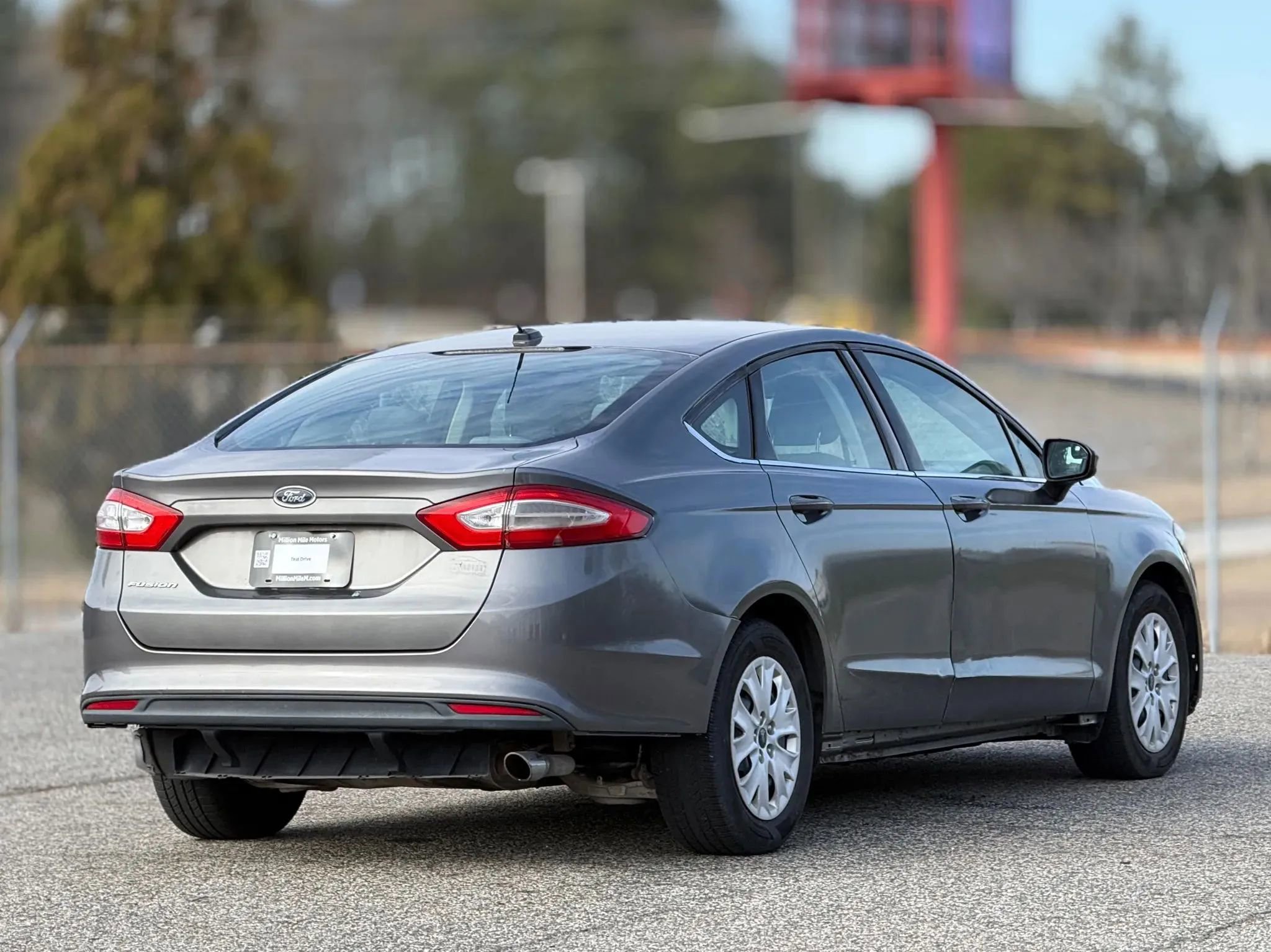 Used 2014 Ford Fusion S image 9