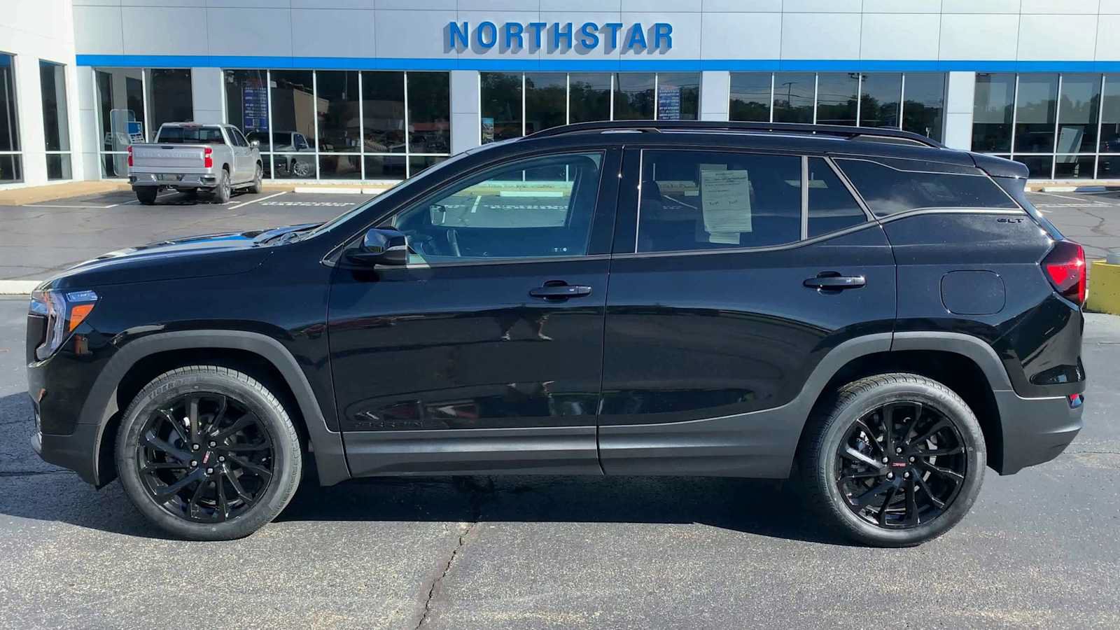 Certified 2023 GMC Terrain SLT w/ Elevation Edition AWD/4WD image 5
