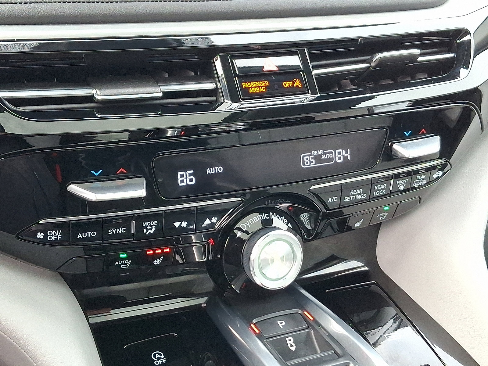 Certified 2025 Acura MDX w/ Technology Package image 17