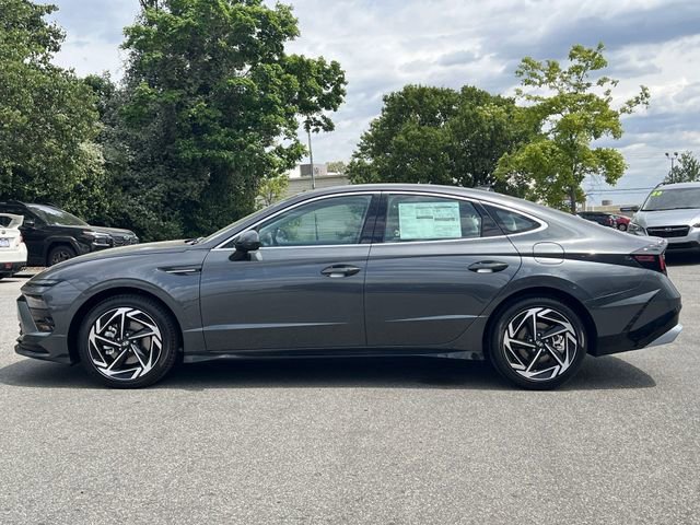 New 2026 Hyundai Sonata SEL FWD image 32