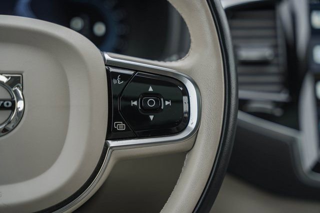 Certified 2023 Volvo XC90 B6 Ultimate w/ Protection Package Premier image 29