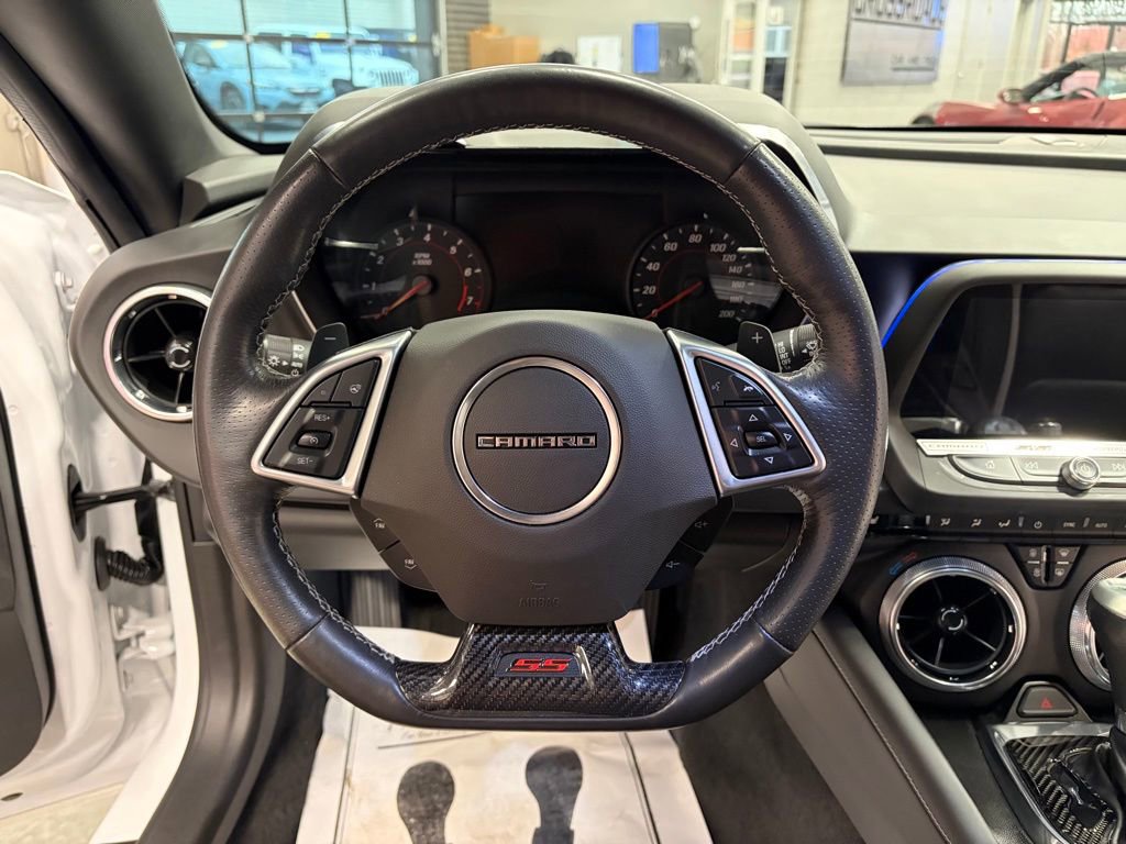 Used 2018 Chevrolet Camaro SS image 11