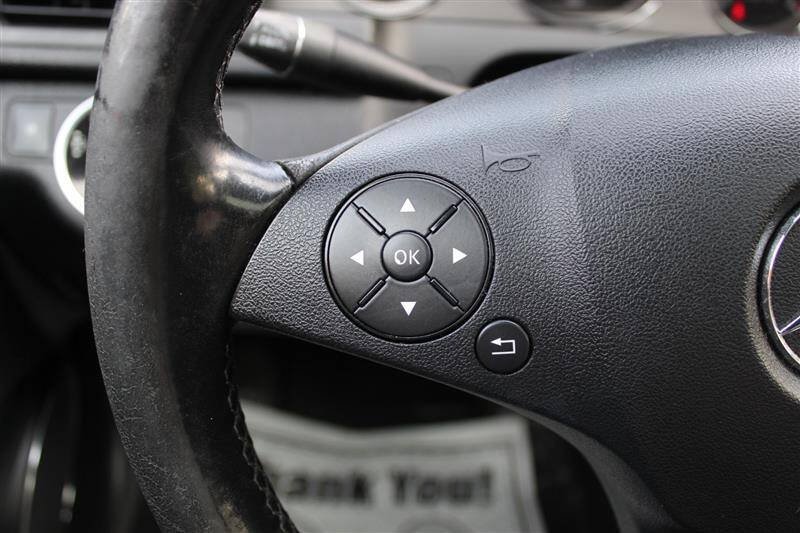 Used 2011 Mercedes-Benz C 300 4MATIC Sedan image 15