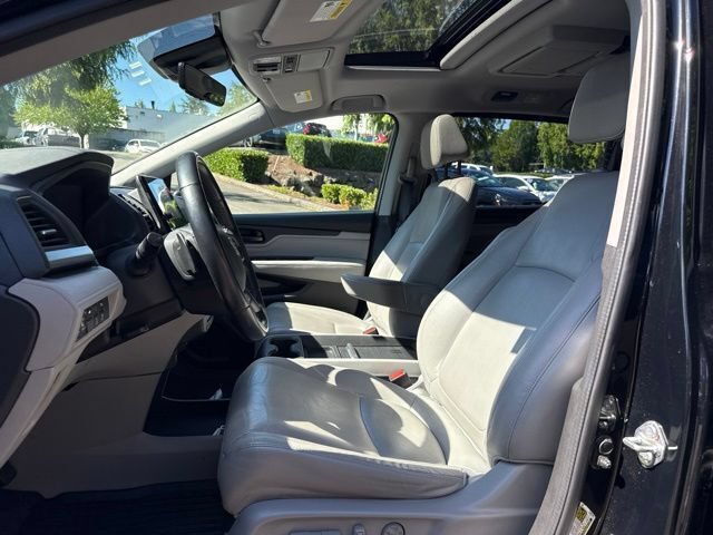 Used 2018 Honda Odyssey Touring image 7