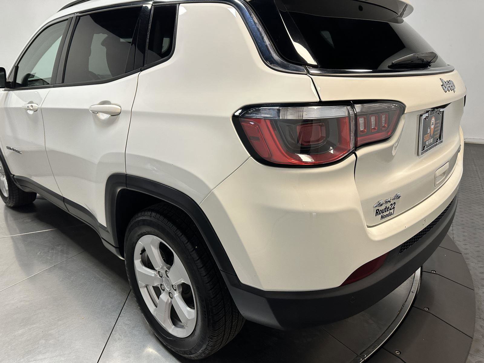 Used 2019 Jeep Compass Latitude w/ Popular Equipment Group image 10