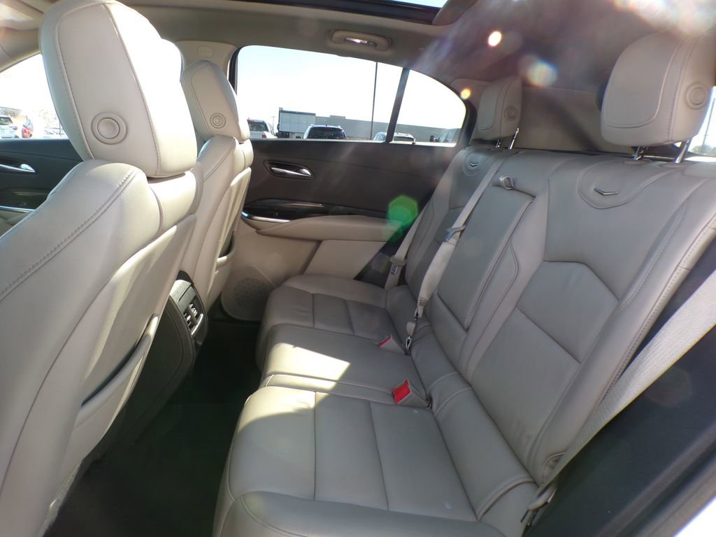 Used 2020 Cadillac XT4 Premium Luxury w/ Cold Weather Package image 20
