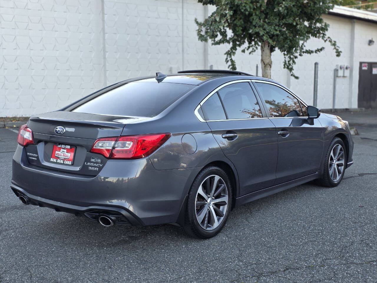 Used 2018 Subaru Legacy 3.6R Limited AWD/4WD image 5