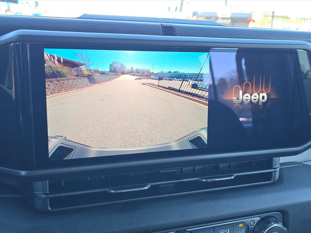 New 2026 Jeep Gladiator Sport image 9