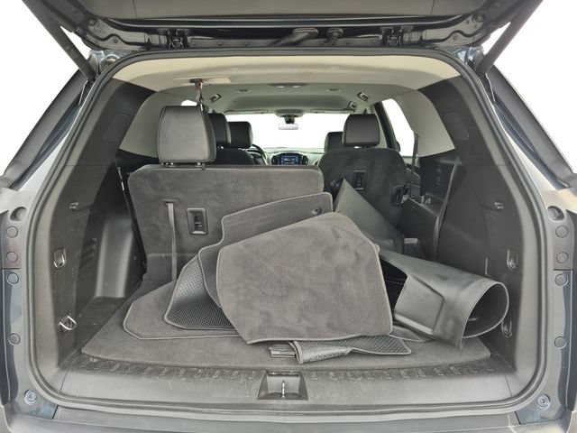 Used 2021 Chevrolet Traverse RS AWD/4WD image 19