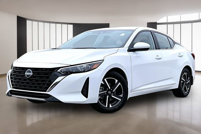 Used 2025 Nissan Sentra SV image 1